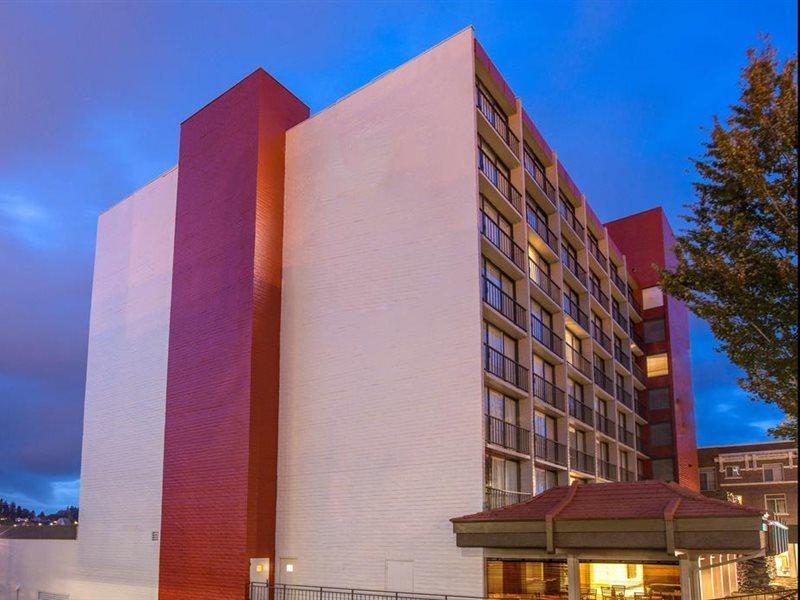 Red Lion Inn & Suites Olympia, Governor Hotel Exterior foto
